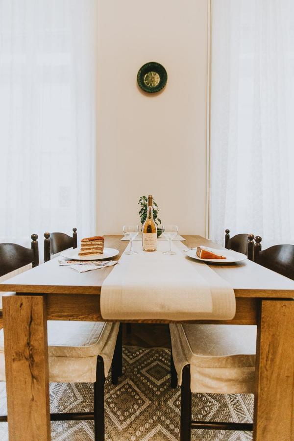 Budapest Folk Apartment 60Sm Spacious And Bright 외부 사진